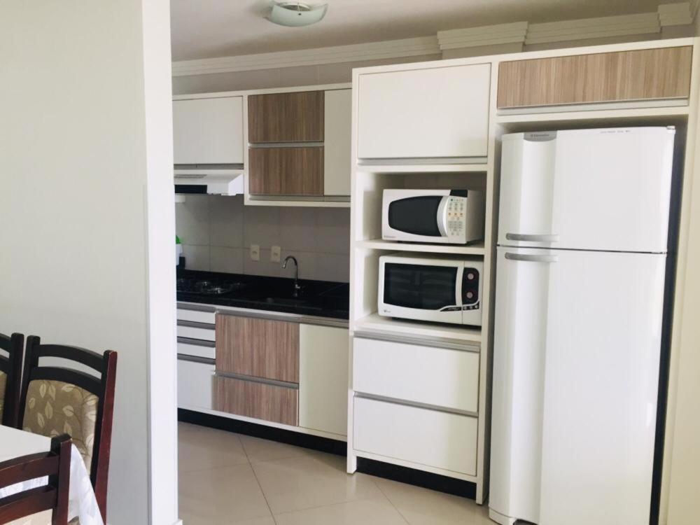 Apartamentos Mediterraneo Home Club Bombinhas Exteriör bild